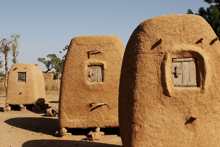33   Millet and sorgum storage houses   Kessedougou